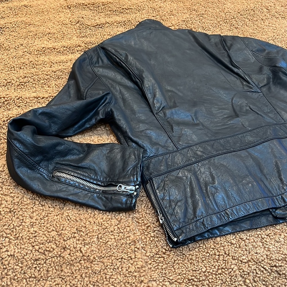 Earl Jean Leather Cafe Style Moto Jacket - Picture 7 of 14